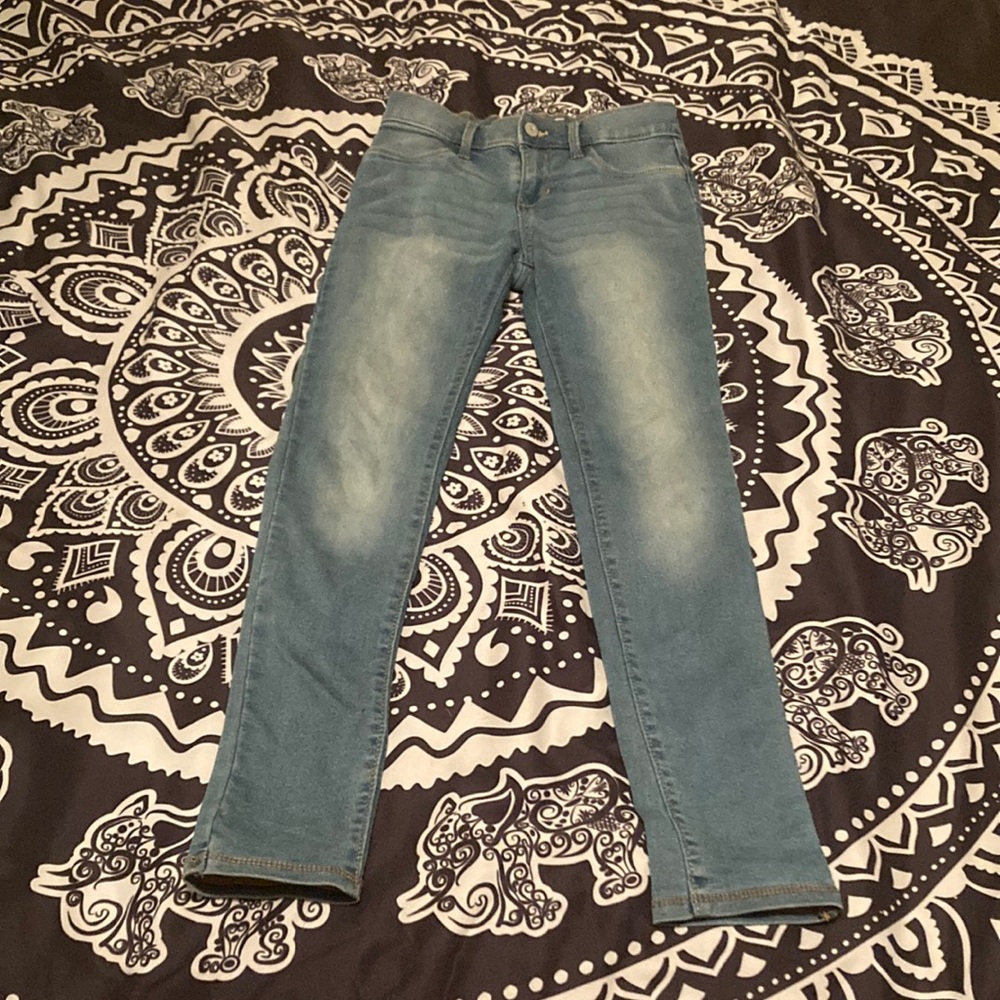 Jeggings from old navy! They are size 14 in kids.